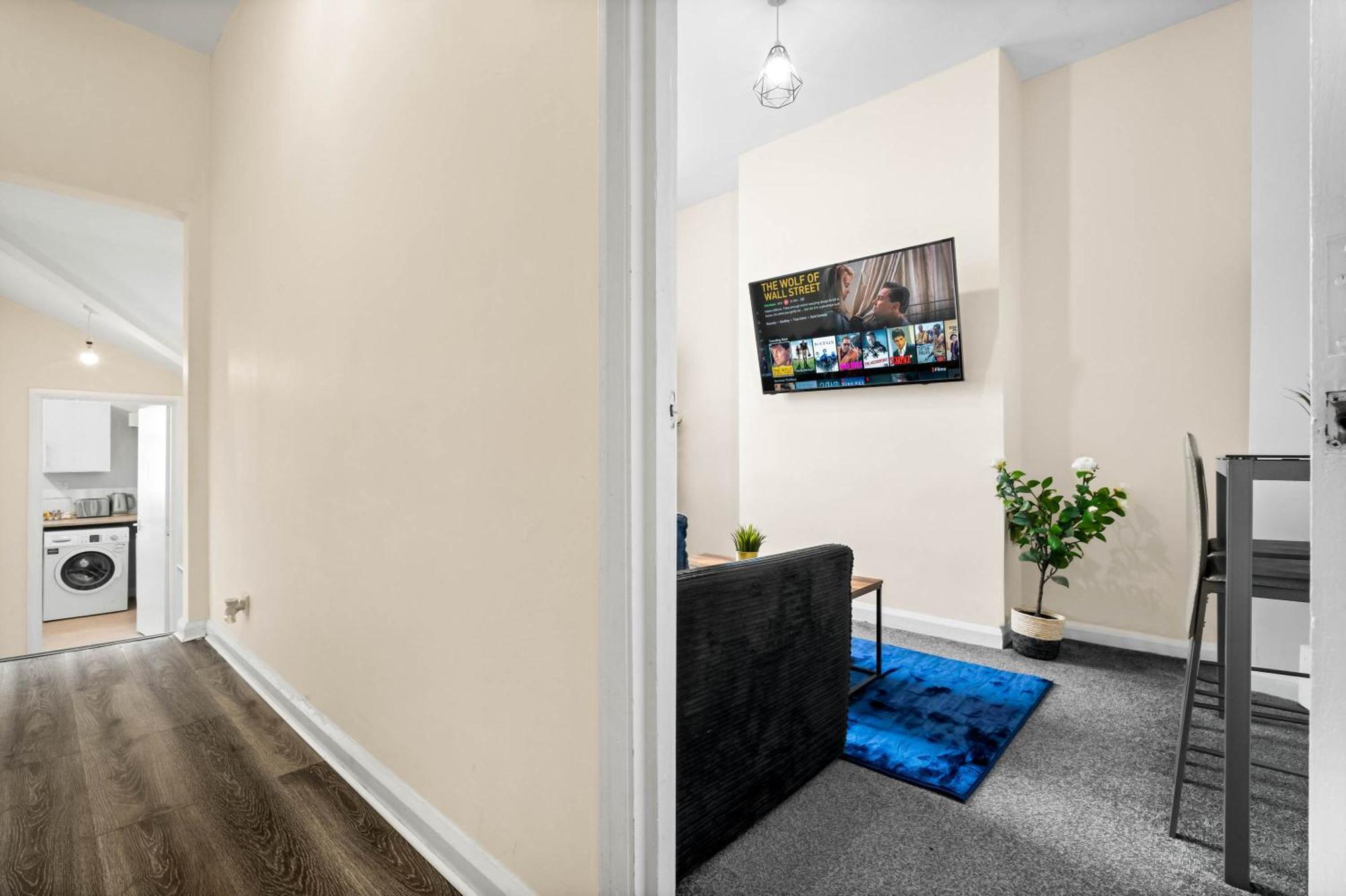 Two Bedroom Apartment - Single Beds - Accommodates 3 - Street Parking - Top Rated -Wbb 웨스트브로미치 외부 사진